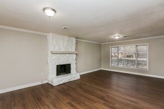 227 Valley Vista Dr in Jackson, MS - Building Photo - Building Photo