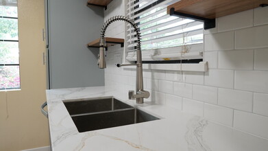 10343 Azuaga Street, Unit 66 in San Diego, CA - Building Photo - Building Photo