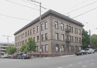 Avalon Apartments in Seattle, WA - Building Photo - Building Photo