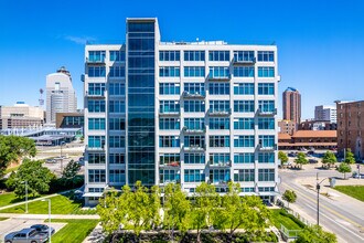 Whiteline Lofts in Des Moines, IA - Building Photo - Building Photo