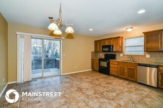 1602 NW Hilltop Ln in Grain Valley, MO - Building Photo - Building Photo