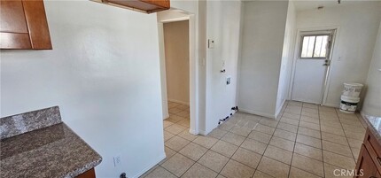 1201 W Shorb St, Unit Apartment201 in Alhambra, CA - Building Photo - Building Photo