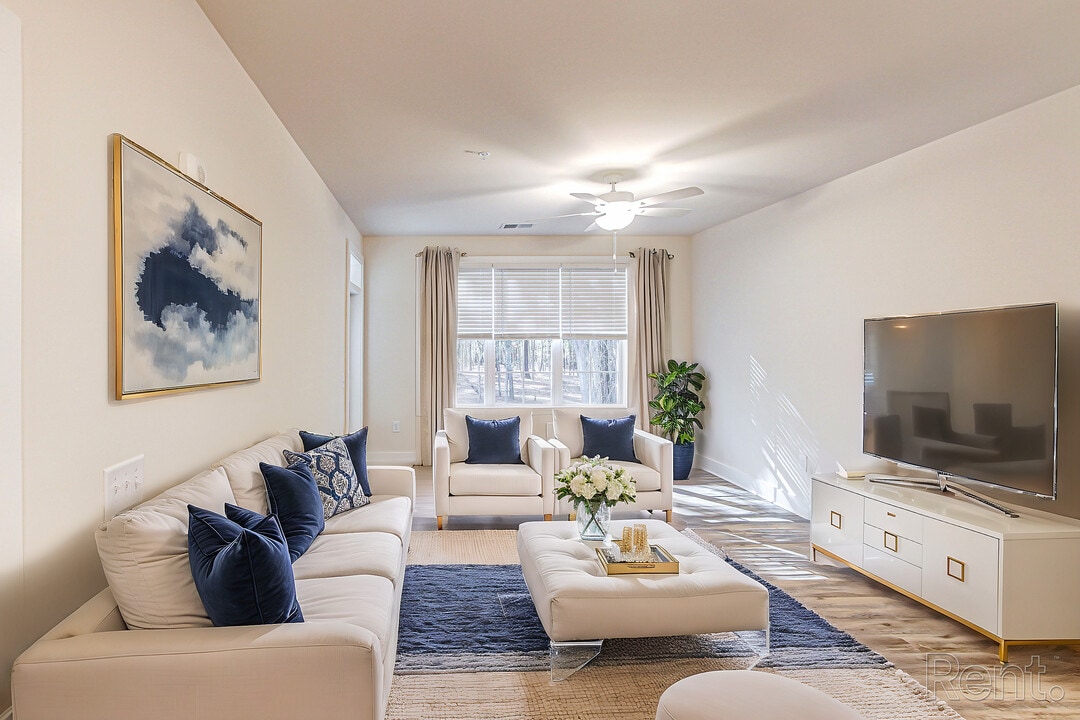 Cobblestone Village in Rolesville, NC - Foto de edificio