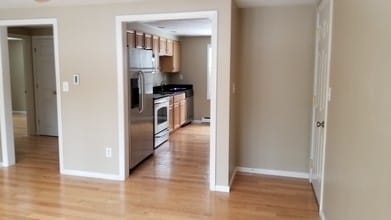 66 Haskell St, Unit #4 in Westborough, MA - Foto de edificio - Building Photo