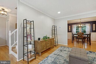 7930 Bubbling Brook Cir in Springfield, VA - Building Photo - Building Photo