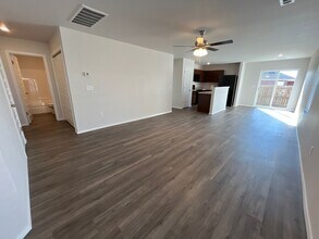 1736 Aspen St in Springdale, AR - Building Photo - Building Photo