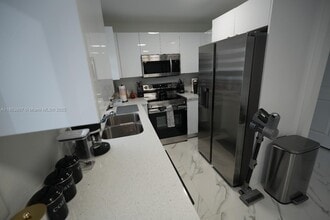 1805 NW 112th St in Miami, FL - Building Photo - Building Photo