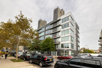 450-460 Manhattan Ave in Brooklyn, NY - Building Photo - Building Photo