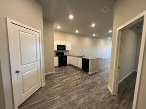 1919 Langford Ave, Unit A in Lubbock, TX - Foto de edificio - Building Photo