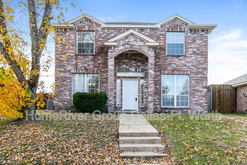 2737 Spring Rain Dr in Mesquite, TX - Building Photo