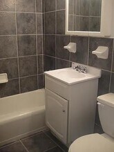 27 E 13th St in New York, NY - Building Photo - Building Photo