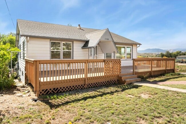property at 3508 W Eisenhower Blvd