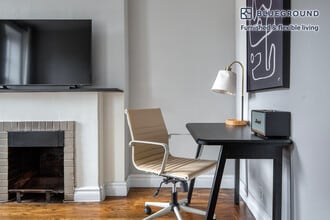 51 Leroy St in New York, NY - Building Photo - Building Photo