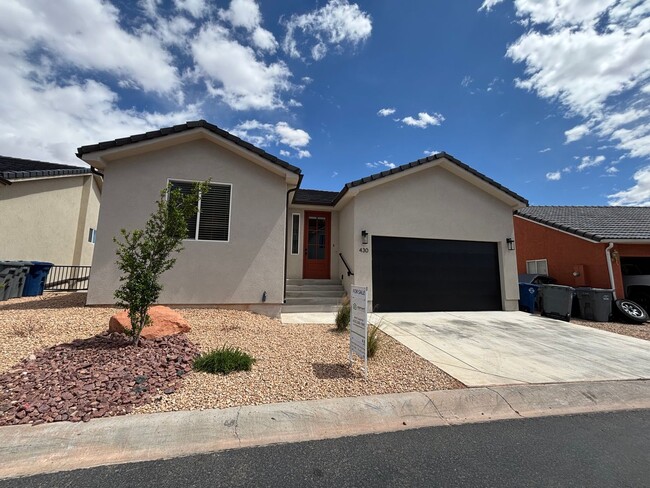 property at 840 Twin Lakes Dr