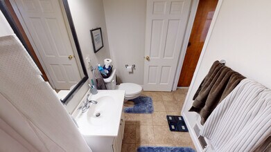 9 Ashton Pl, Unit B in Cambridge, MA - Building Photo - Building Photo