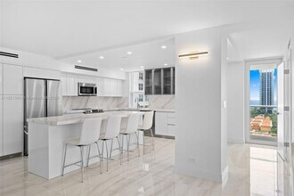 230 174th St in Sunny Isles Beach, FL - Building Photo - Building Photo