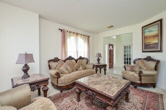 13823 Eldridge Garden Cir in Houston, TX - Foto de edificio - Building Photo