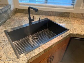 3657 E Hyatt Ln in Gilbert, AZ - Building Photo - Building Photo