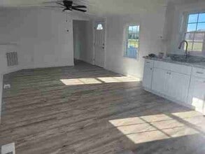 6488 Evans Wy in Eastville, VA - Foto de edificio - Building Photo