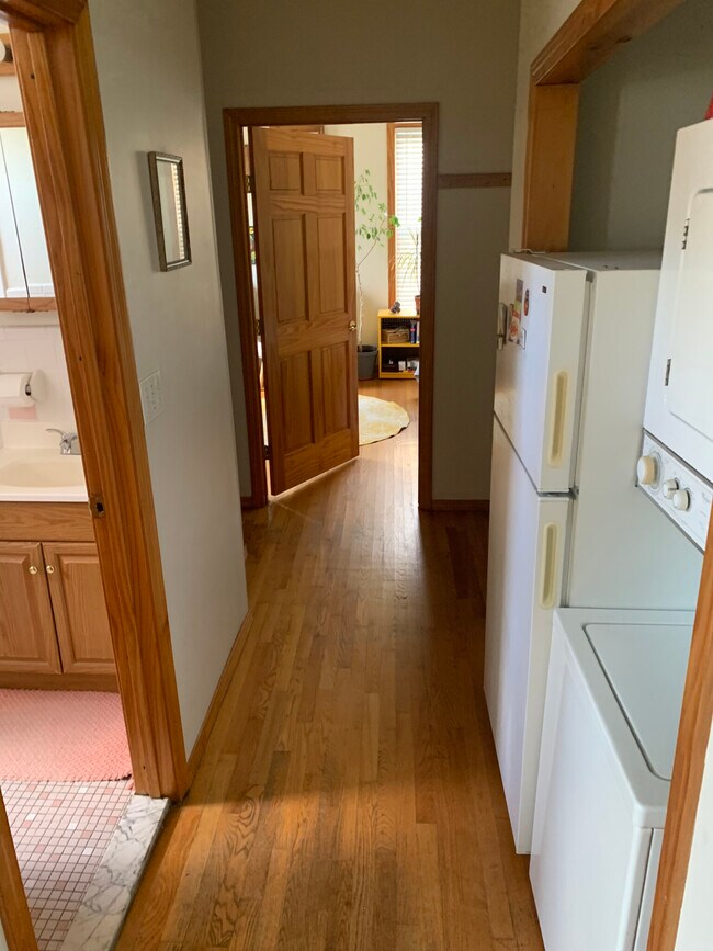 33 Park St, Unit 1A in Somerville, MA - Building Photo - Building Photo