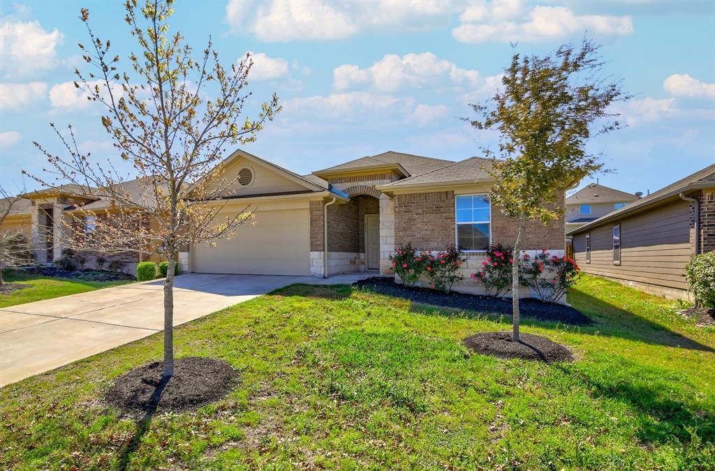 409 Pentire Way in Hutto, TX - Building Photo