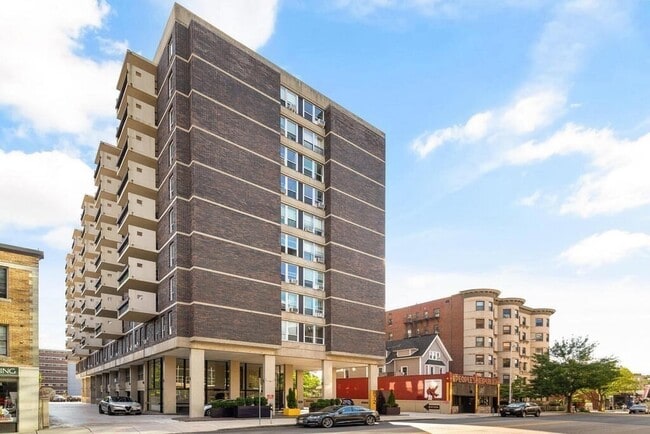 property at 872 Massachusetts Ave