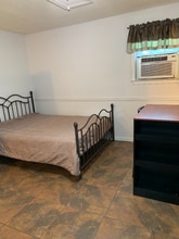 1014 S Rogers St in Waxahachie, TX - Building Photo - Building Photo