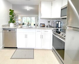 2671 S Course Dr in Pompano Beach, FL - Building Photo - Building Photo