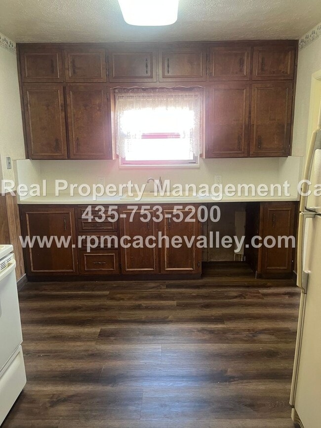 388 E 700 S in River Heights, UT - Building Photo - Building Photo