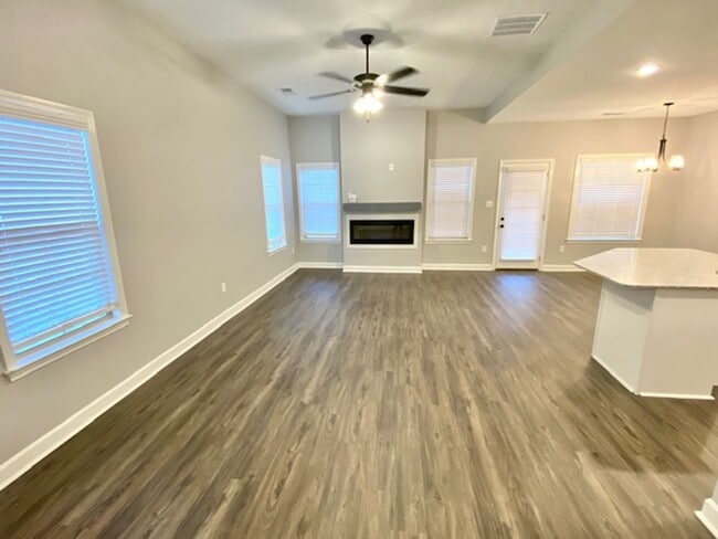 101 Carolina Cir in Senatobia, MS - Building Photo - Building Photo