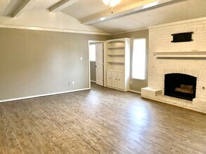 8606 Geneva Ave in Lubbock, TX - Building Photo - Building Photo