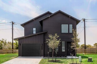 3003 Alpha Wolf Ct in College Station, TX - Building Photo