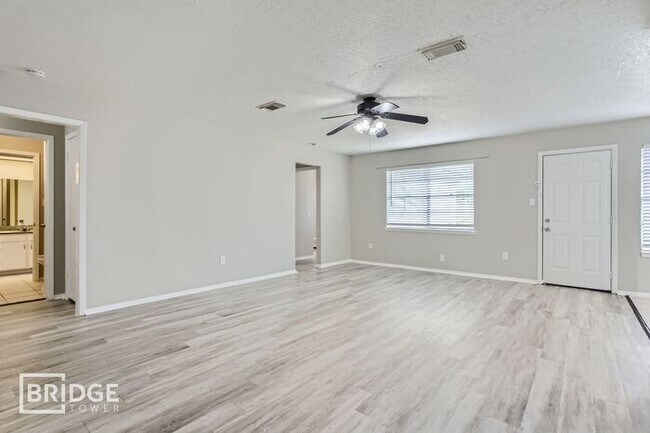 11319 Angelique Dr in Houston, TX - Building Photo - Building Photo