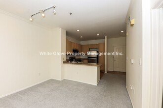 2403 Watermarke Pl in Irvine, CA - Building Photo - Building Photo