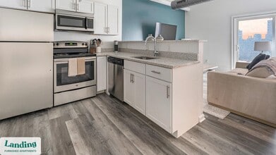 222 E Saratoga St in Baltimore, MD - Building Photo - Building Photo