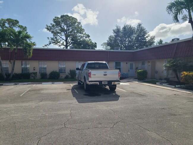 697 Marlboro Oval in Greenacres, FL - Building Photo - Building Photo