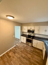 2759 Pin Oak Dr in Toledo, OH - Building Photo - Building Photo