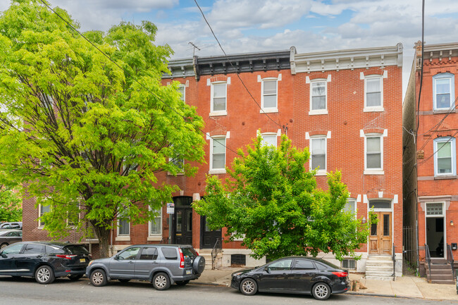 865-871 N 29th St in Philadelphia, PA - Foto de edificio - Building Photo