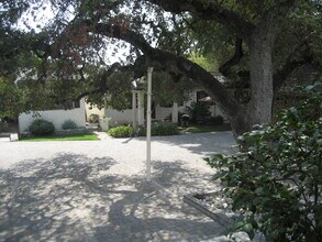 228 N Myrtle Ave, Unit #C in Monrovia, CA - Building Photo - Building Photo