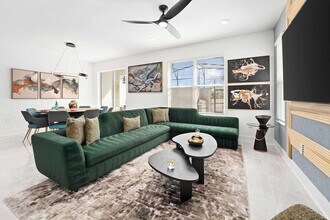 5652 Asterisk Ave in Orlando, FL - Building Photo - Building Photo