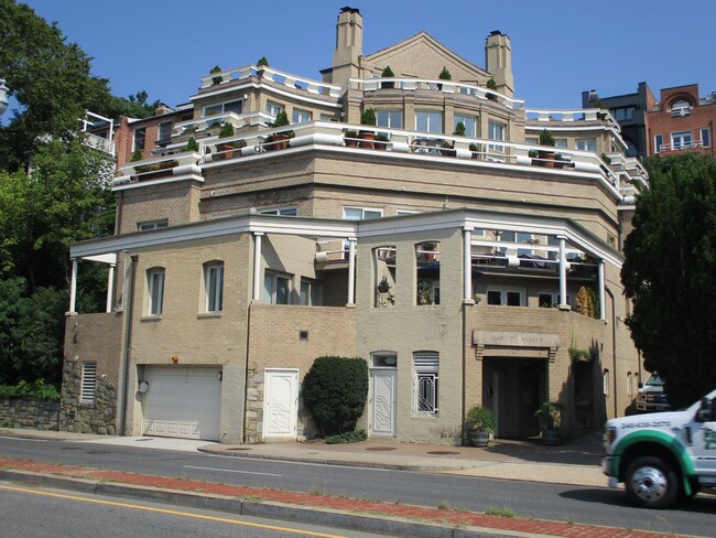 property at 3633 M St NW