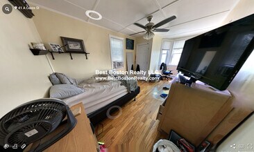 41 Cross St, Unit A in Somerville, MA - Building Photo - Building Photo