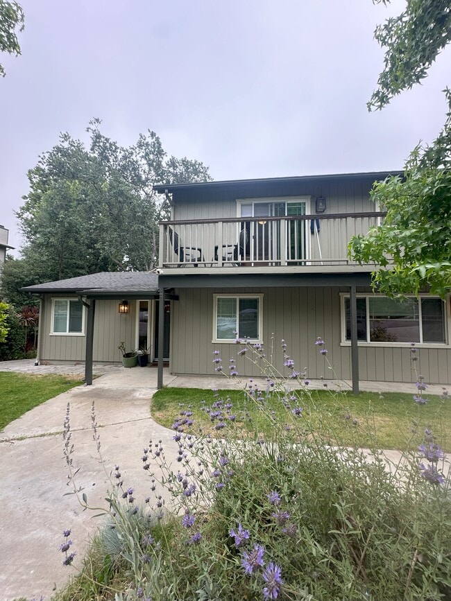 3310 Manzana St in Santa Ynez, CA - Building Photo - Building Photo