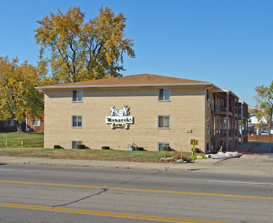 Monarch Arms in Dayton, OH - Foto de edificio