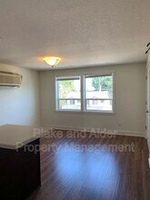 8211 N Montana Ave in Portland, OR - Building Photo - Building Photo