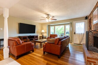 805 Regal Rd in Encinitas, CA - Building Photo - Building Photo