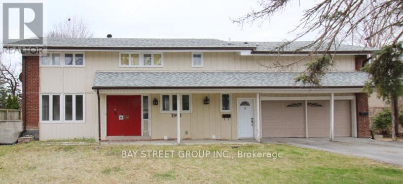 1990 Liverpool Rd in Pickering, ON - Building Photo