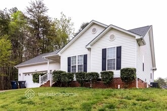 400 Bennington Dr in Stanley, NC - Building Photo - Building Photo