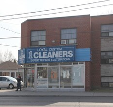 1306 Weston Rd in Toronto, ON - Building Photo - Building Photo