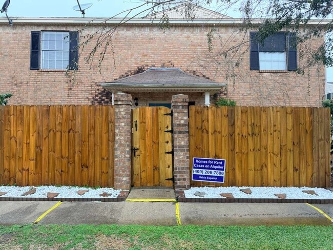 property at 9252 Glen Meadow Ln